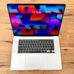 Apple Macbook Pro 16" TouchBar 2019 i9 Radeon Pro 5500M 16GB 1TB - Imagen 3