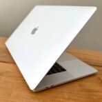 Apple Macbook Pro 16" TouchBar 2019 i9 Radeon Pro 5500M 16GB 1TB - Imagen 8