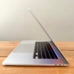 Apple Macbook Pro 16" TouchBar 2019 i9 Radeon Pro 5500M 16GB 1TB - Imagen 10